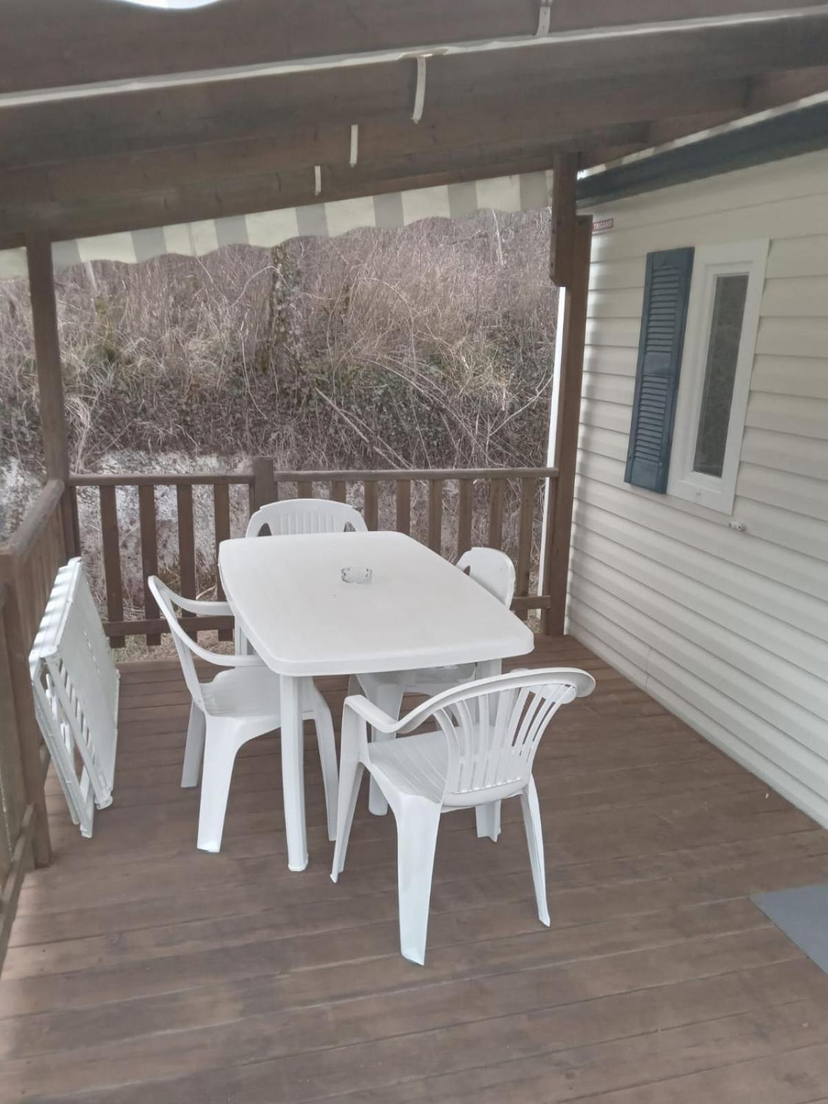 Mobile Home Sleeps 4 Monsec Екстер'єр фото